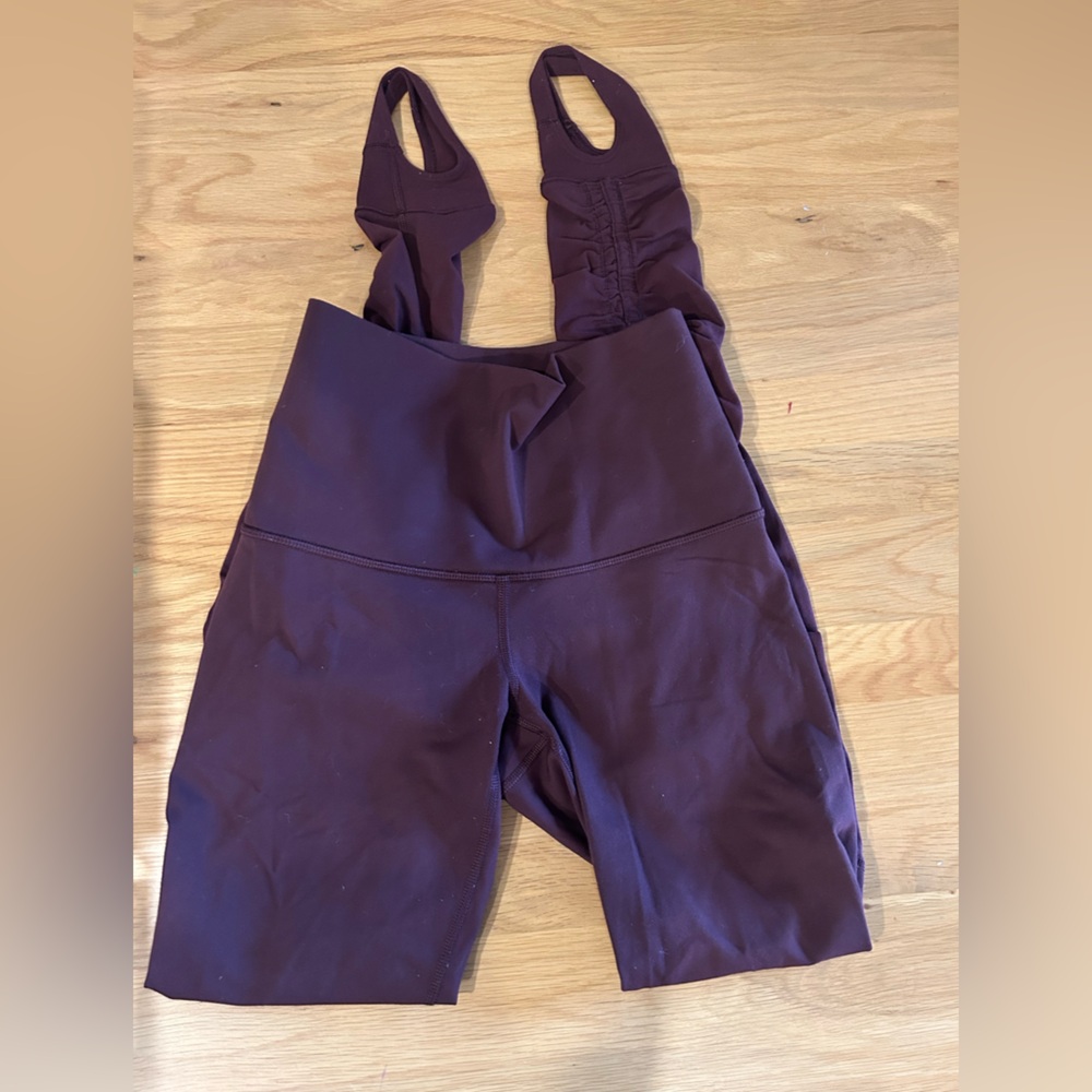 Lululemon stirrup leggings size 4